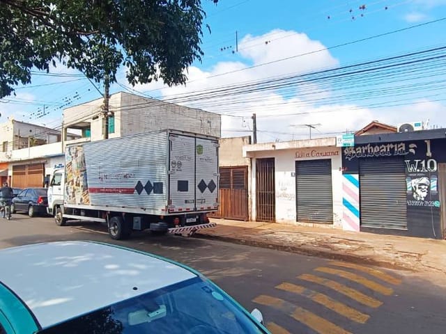 Sala com 250m², à venda, no bairro Jardim Tupi em Cambé