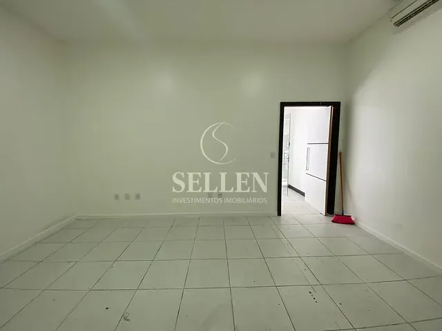 Sala para alugar, no bairro Centro em Balneário Camboriú
