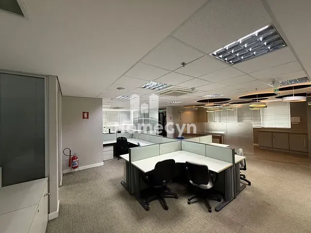 Sala com 528m², para alugar, no bairro Jardim Goiás em Goiânia