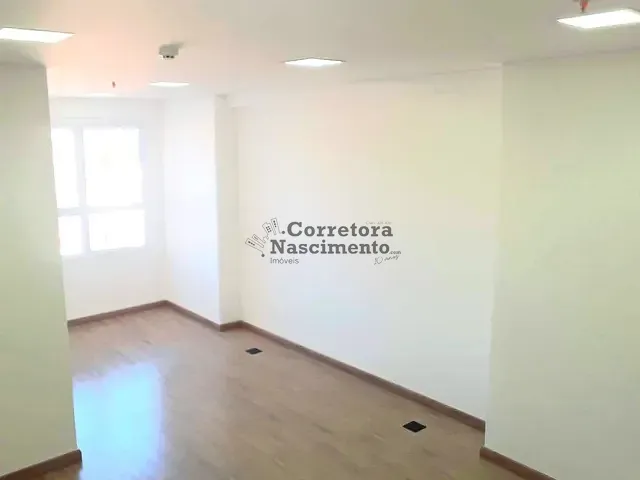 Sala com 28m², à venda ou para alugar, no bairro Centro em Jacareí