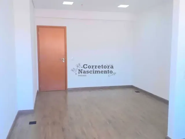Sala com 28m², à venda ou para alugar, no bairro Centro em Jacareí