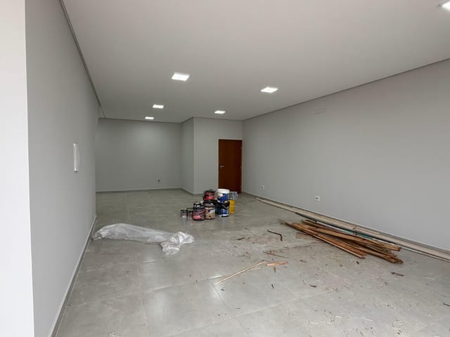 Sala para alugar, no bairro Centro em Cambé