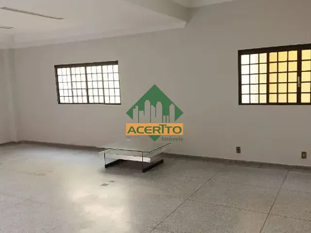 Sala com 250m², para alugar, no bairro Planalto em Araçatuba