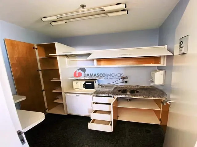 Sala à venda, no bairro Rudge Ramos em São Bernardo do Campo