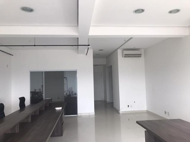 Sala com 80m², à venda, no bairro Alphaville Conde II em Barueri