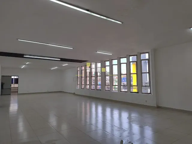 Sala com 170m², para alugar, no bairro Centro em Sumaré