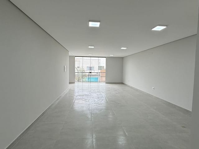 Sala para alugar, no bairro Centro em Cambé
