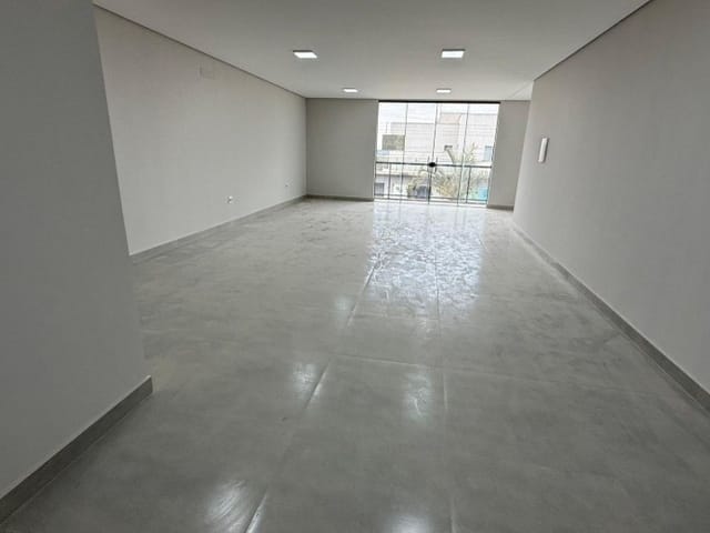 Sala para alugar, no bairro Centro em Cambé