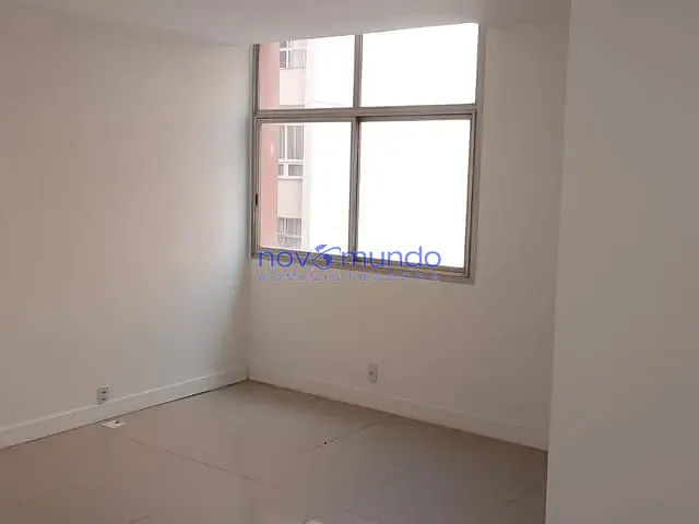 Sala com 33m², para alugar, no bairro Tijuca em Rio de Janeiro