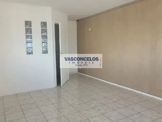 Sala com 32m², para alugar, no bairro Jardim São Dimas em São José dos Campos