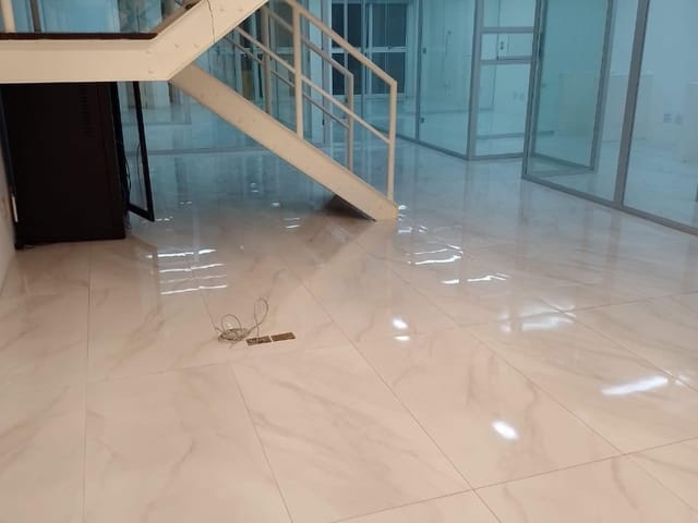 Sala com 240m², à venda, no bairro Vila Tramontano em São Paulo