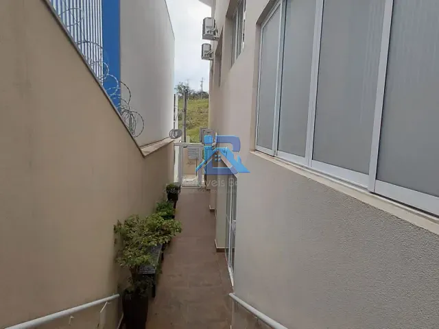 Sala à venda ou para alugar, no bairro Loteamento Morrão da Força em Itatiba