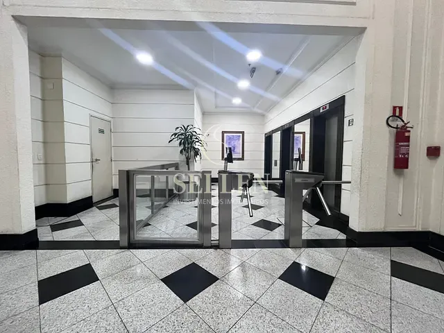 Sala para alugar, no bairro Menino Deus em Porto Alegre