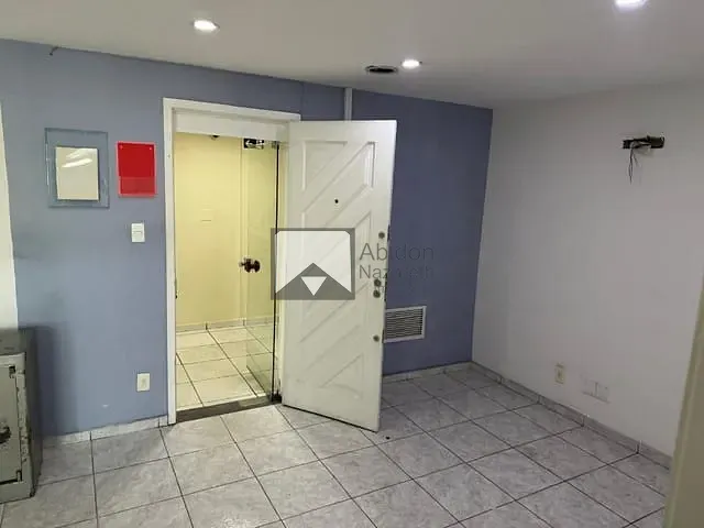 Sala com 100m², à venda, no bairro Centro em Niterói