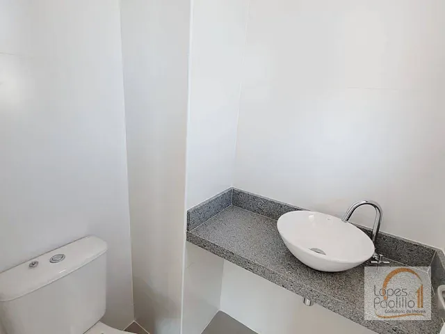 Sala à venda ou para alugar, no bairro Atibaia Jardim em Atibaia