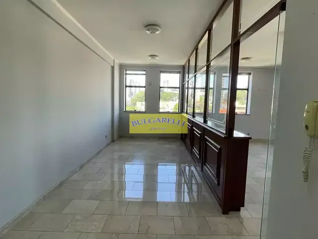 Sala com 60m², à venda ou para alugar, no bairro Anhangabaú em Jundiaí