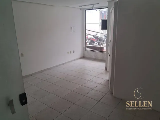 Sala para alugar, no bairro Centro em Balneário Camboriú