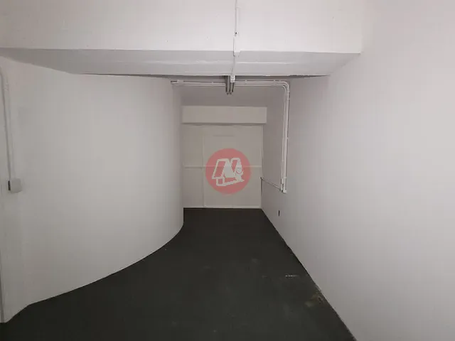 Sala para alugar, no bairro Petrópolis em Porto Alegre