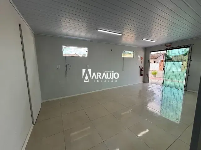 Sala para alugar, no bairro Cordeiros em Itajaí