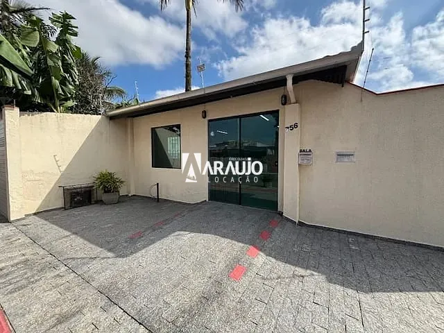 Sala para alugar, no bairro Cordeiros em Itajaí