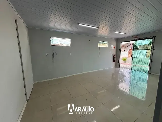 Sala para alugar, no bairro Cordeiros em Itajaí