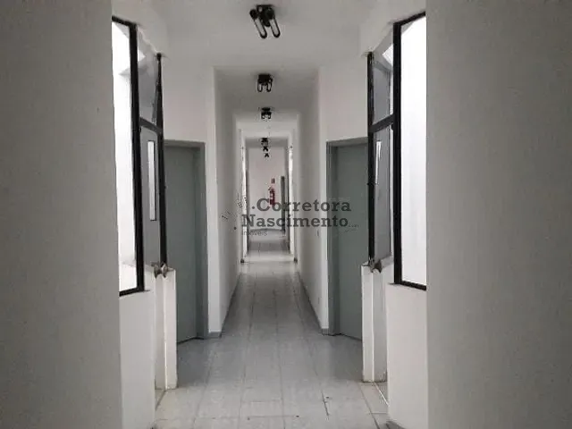 Sala com 175m², para alugar, no bairro Centro em Jacareí