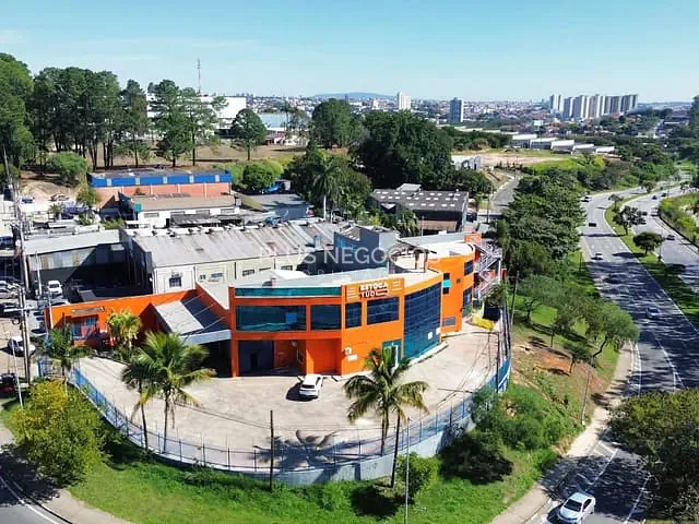 Sala com 230m², para alugar, no bairro Além Ponte em Sorocaba