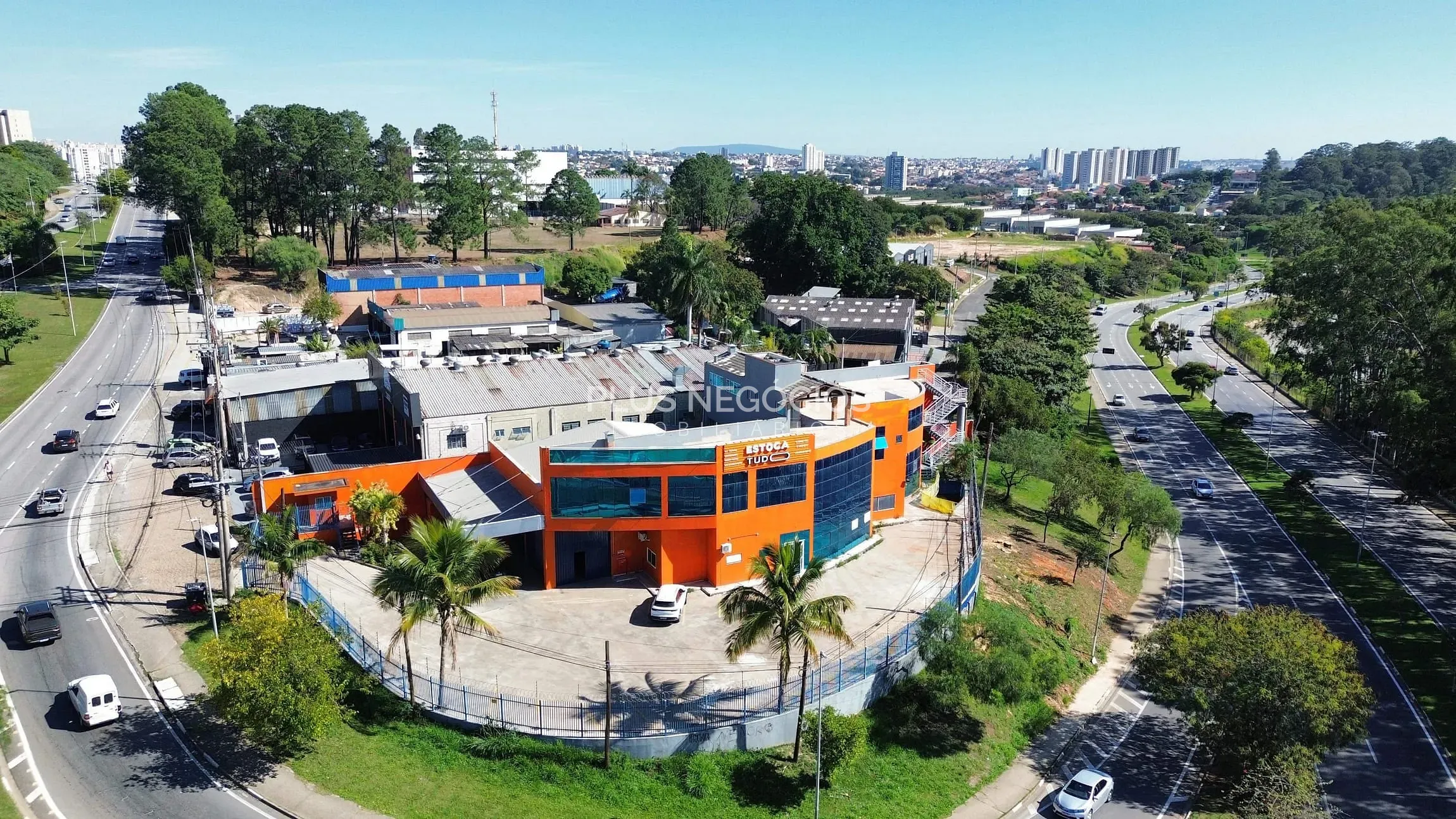 Sala-Conjunto, 230 m² - Foto 1