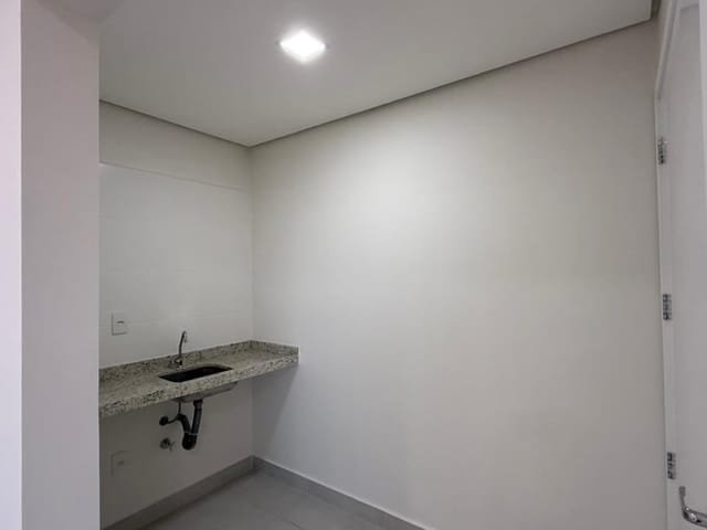 Sala para alugar, no bairro Centro em Cambé