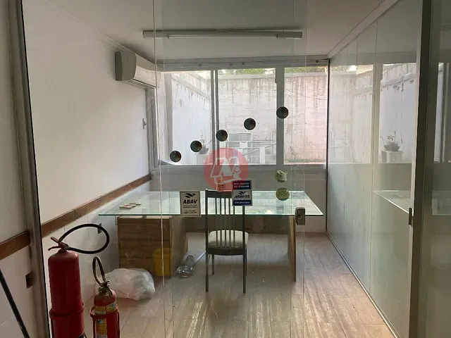 Sala com 162m², à venda ou para alugar, no bairro Moinhos de Vento em Porto Alegre