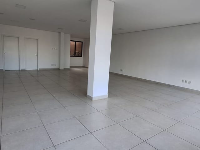 Sala para alugar, no bairro Centro em Cambé