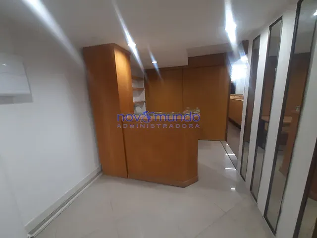 Sala com 137m², para alugar, no bairro Centro em Rio de Janeiro