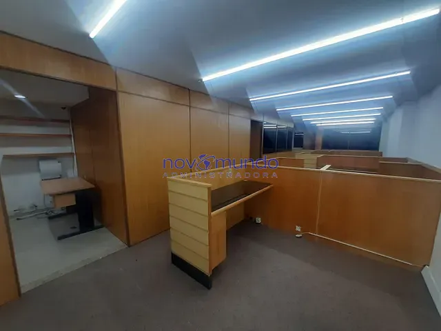 Sala com 137m², para alugar, no bairro Centro em Rio de Janeiro