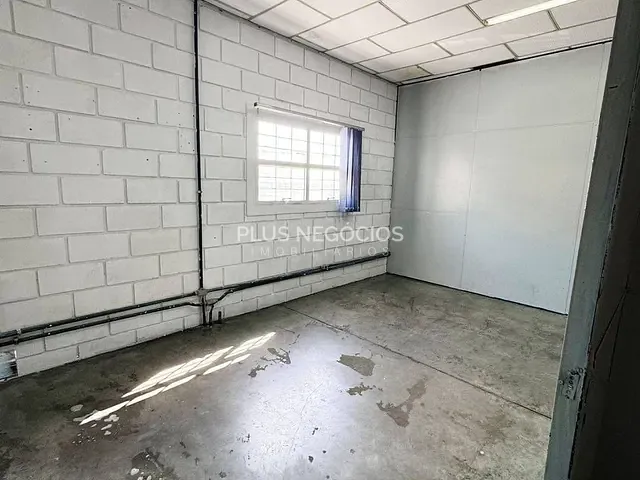 Sala para alugar, no bairro Iporanga em Sorocaba