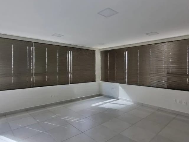 Sala para alugar, no bairro Centro em Cambé