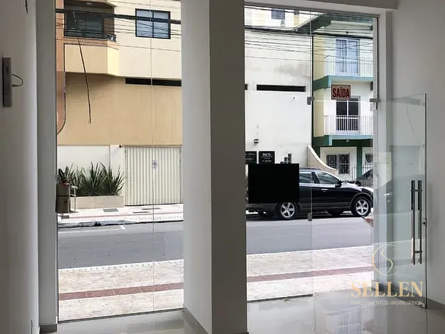 Sala para alugar, no bairro Centro em Balneário Camboriú