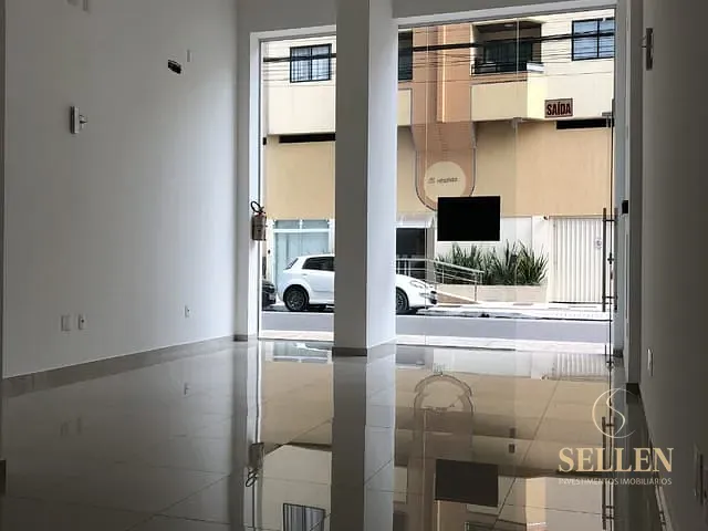 Sala para alugar, no bairro Centro em Balneário Camboriú