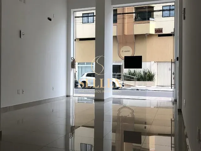 Sala para alugar, no bairro Centro em Balneário Camboriú