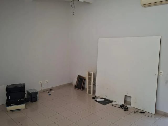 Sala para alugar, no bairro Centro em Cambé
