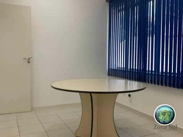 Sala à venda, no bairro Jardim Portal da Colina em Sorocaba