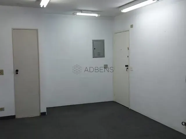 Sala à venda, no bairro Itaim Bibi em São Paulo