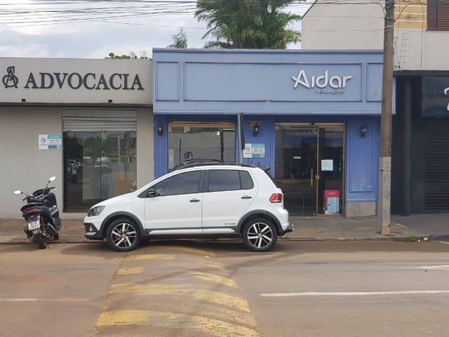 Sala para alugar, no bairro Centro em Cambé