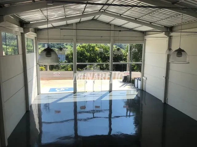 Sala com 600m², à venda, no bairro Guilherme Reich em Concórdia