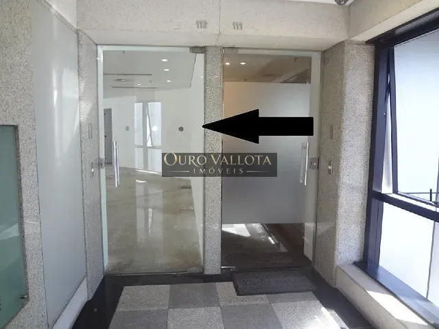 Sala com 112m², para alugar, no bairro Brooklin em São Paulo