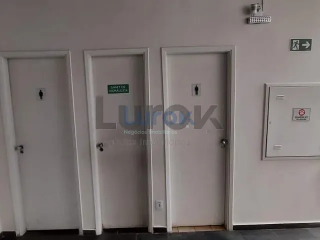 Sala com 31m², à venda ou para alugar, no bairro Vila Clayton em Valinhos