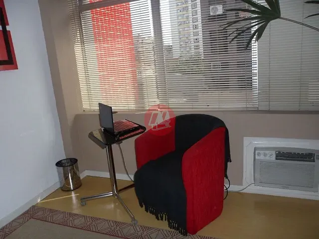 Sala com 55m², à venda, no bairro Rio Branco em Porto Alegre