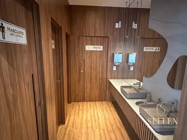 Sala para alugar, no bairro Ariribá em Balneário Camboriú