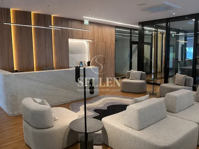 Sala para alugar, no bairro Ariribá em Balneário Camboriú