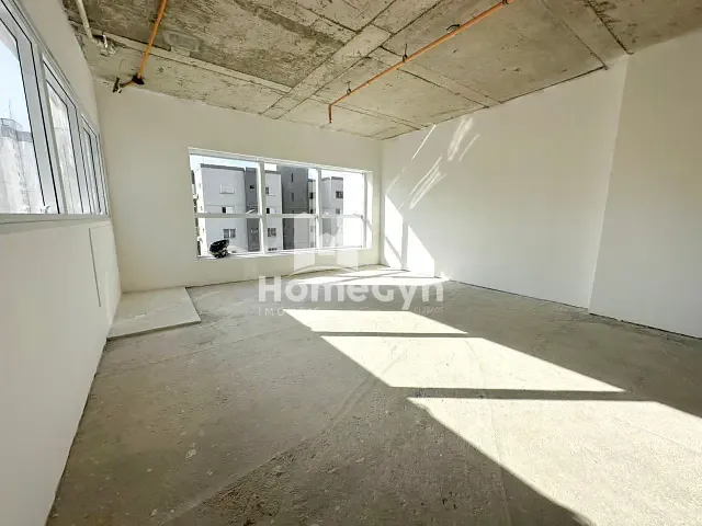 Sala com 83m², para alugar, no bairro Setor Bueno em Goiânia