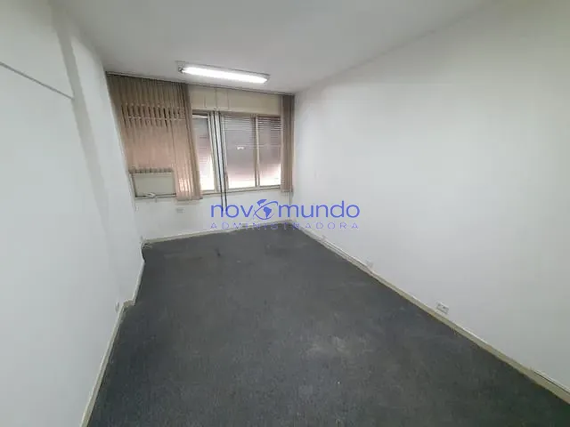 Sala com 31m², para alugar, no bairro Centro em Rio de Janeiro